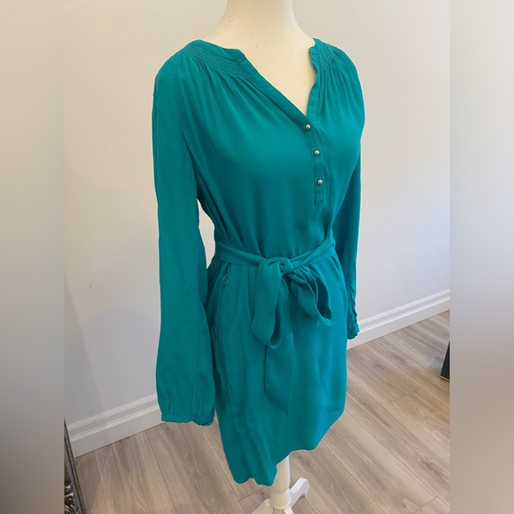 Banana Republic Dresses & Skirts - Banana Republic Teal Button-Down Dress with Slip Included